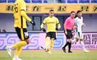  西海岸勝武漢2-0，中超積分榜：海港泰山領(lǐng)先，三鎮(zhèn)墊底。